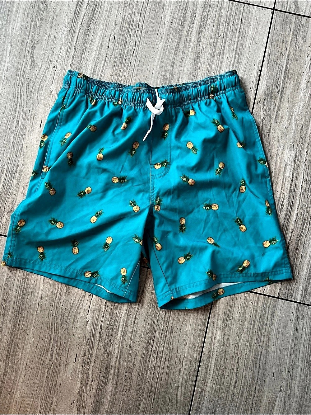 Old Navy Pineapple Swim Trunks  Medium NWT